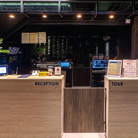 Cube Family Boutique Capsule Hotel At Chinatown-2